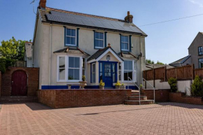 5 Bedroom Holiday Home with Indoor Pool